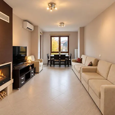 Green Life Family Mountain View Apartment